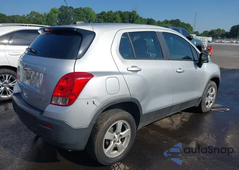 2016 Chevrolet Trax 1Ls z USA, uszkodzony, nr VIN 3GNCJKSB7GL272117